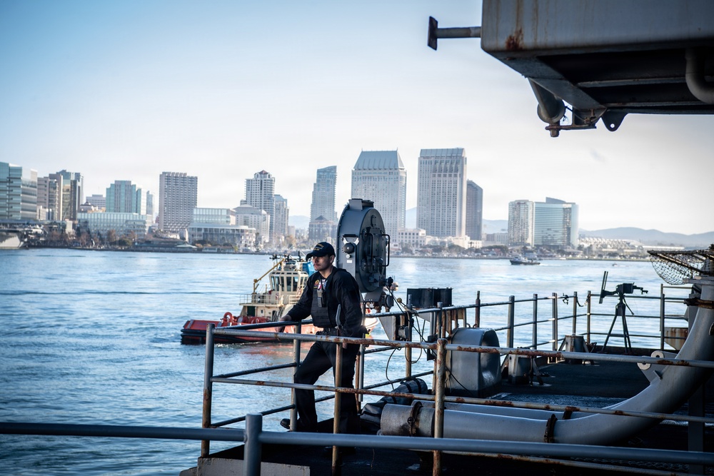 Nimitz Departs San Diego