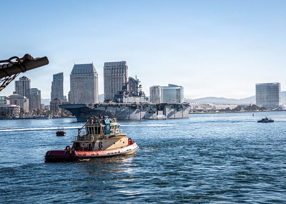Nimitz Departs San Diego