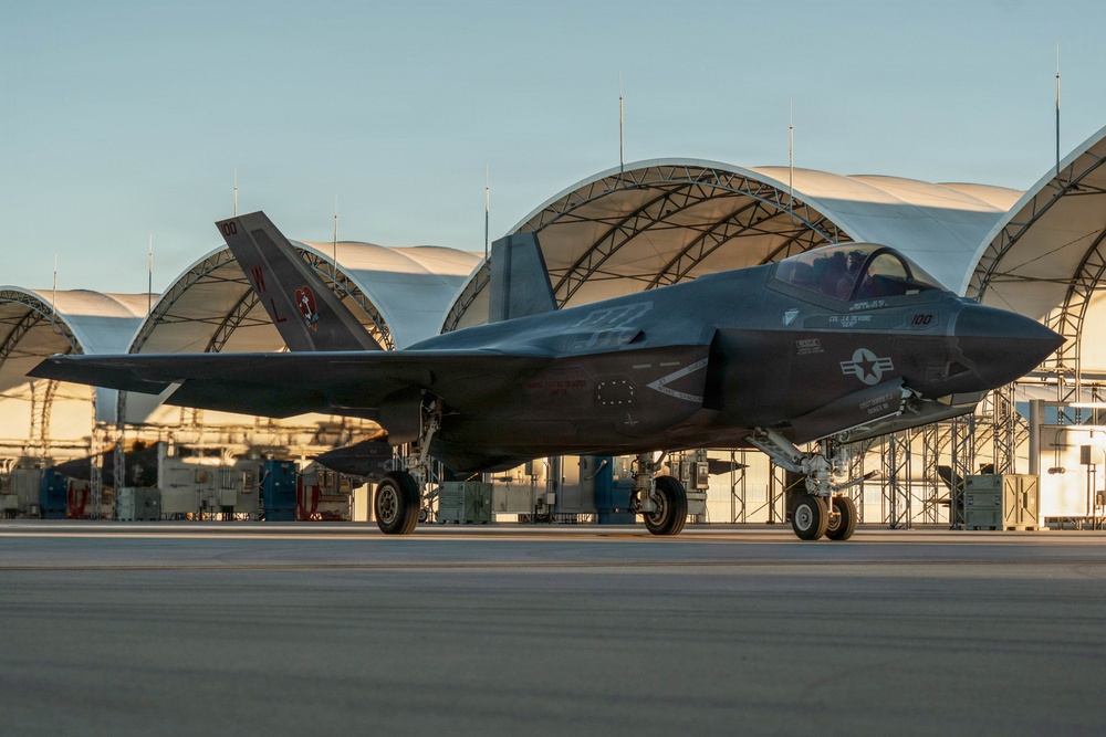 Steel Knight 25: F-35C, F/A-18 fighter jets depart Miramar for Mather node operations