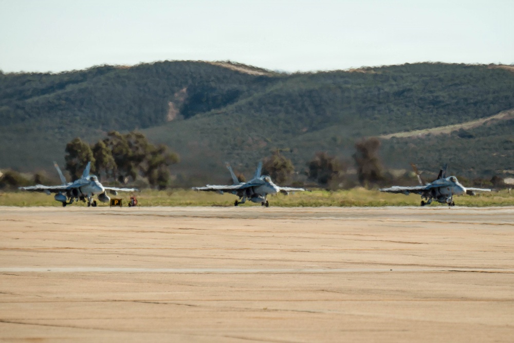 Steel Knight 25: F-35C, F/A-18 fighter jets depart Miramar for Mather node operations