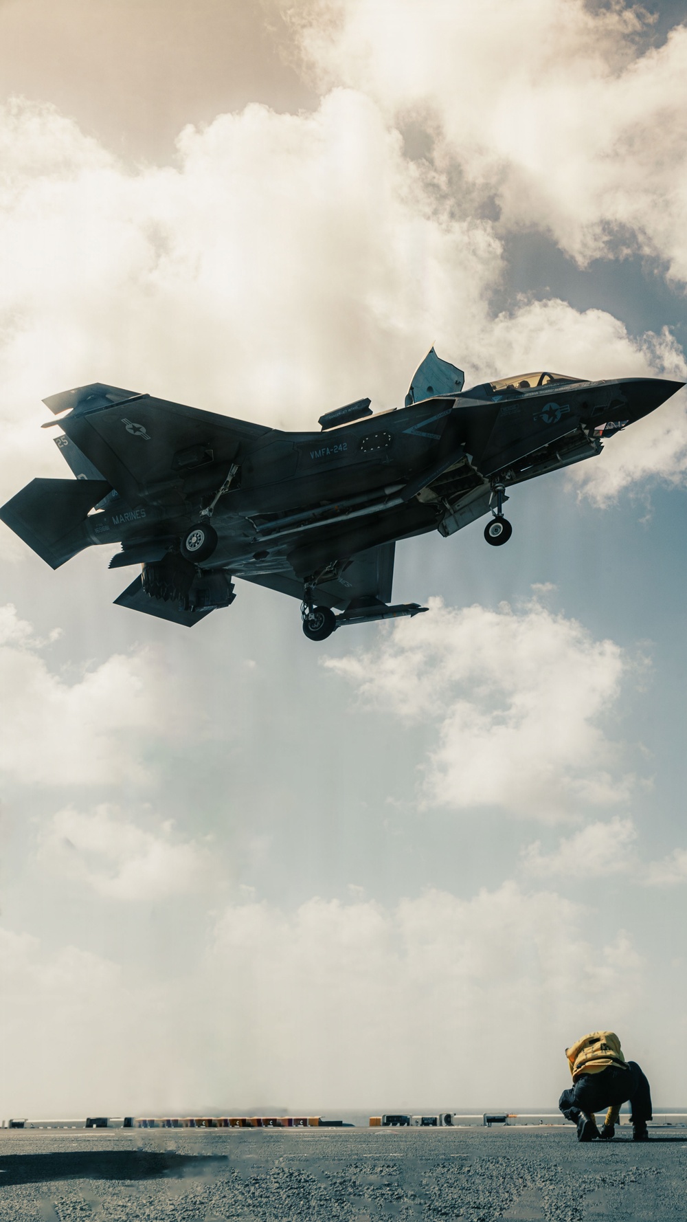 31st MEU | F-35B Fight Operations aboard USS Tripoli