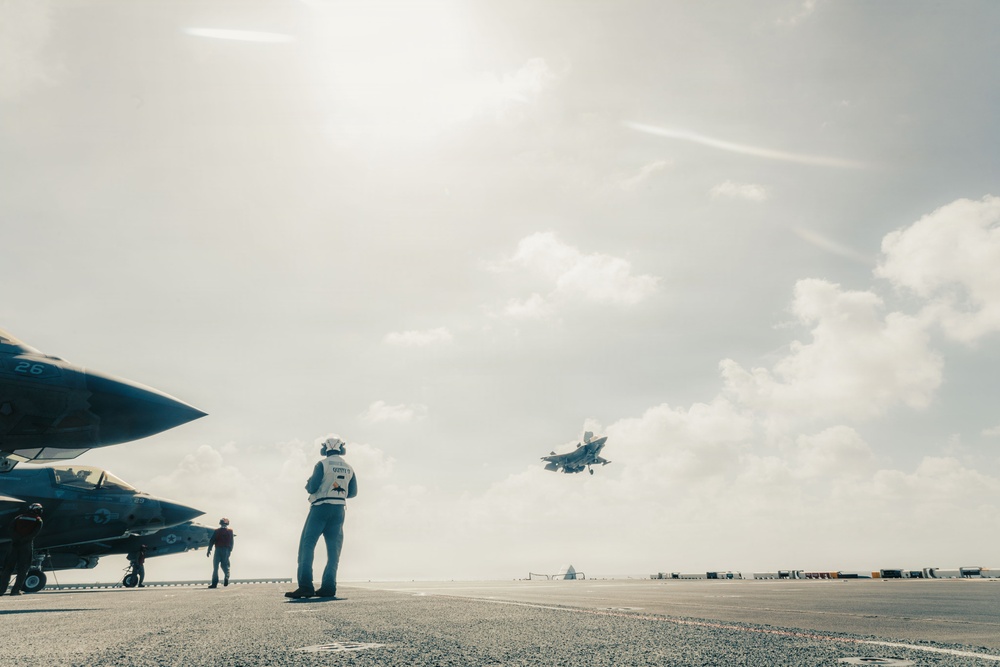 31st MEU | F-35B Fight Operations aboard USS Tripoli
