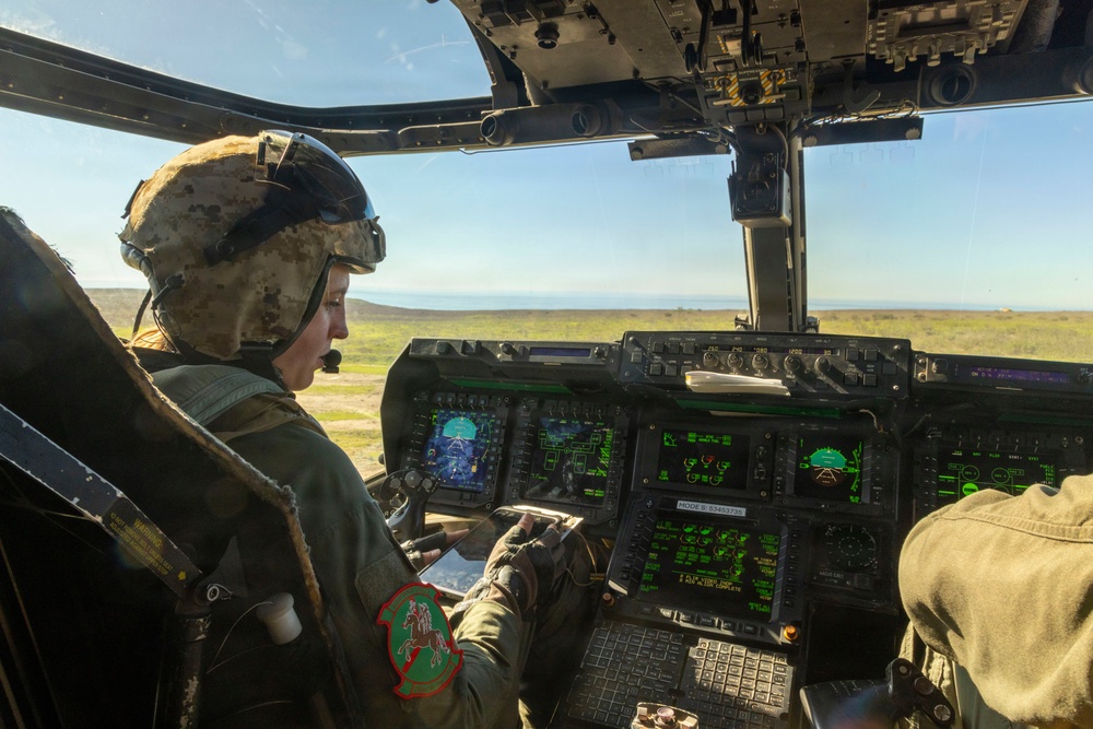 Steel Knight 25: Greyhawks conduct ADGR, troop transport