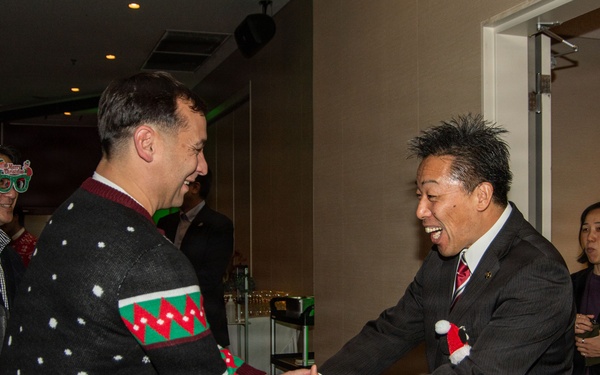 NAF Atsugi’s Holiday Reception