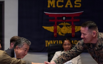 U.S. Consulate Fukuoka leadership visits MCAS Iwakuni