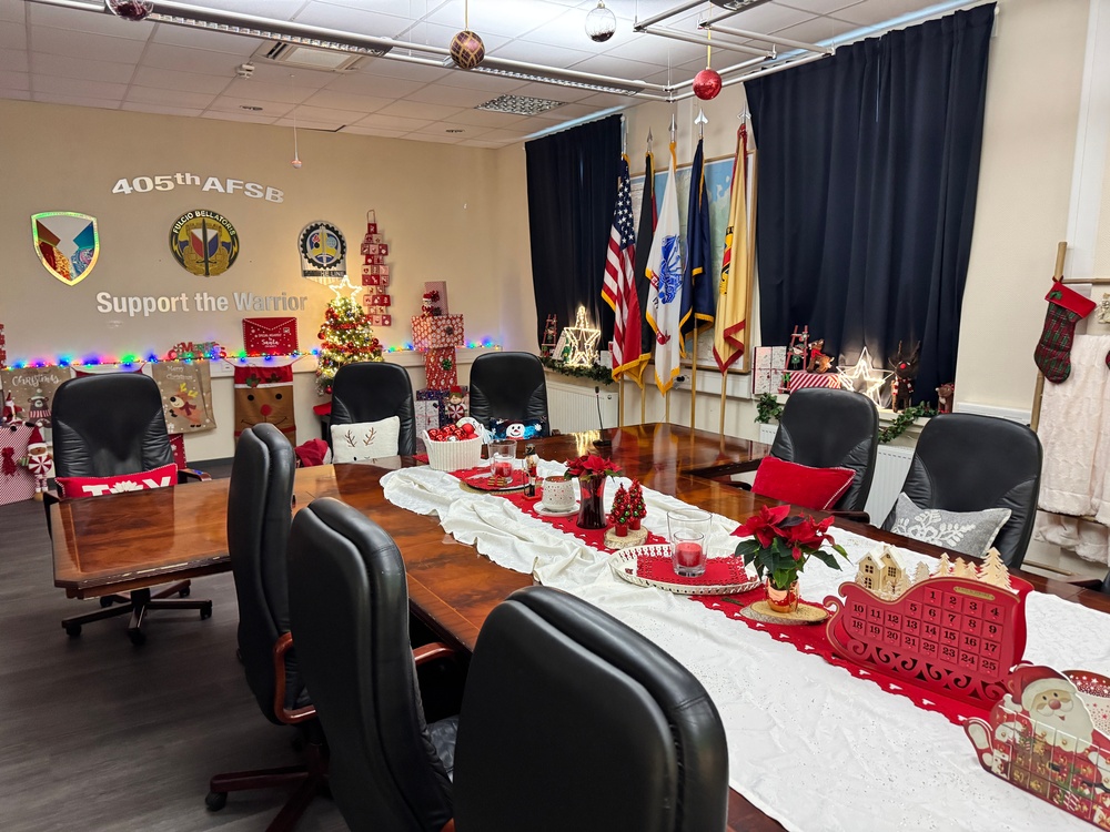 Top ASC leaders attend 405th AFSB holiday event as special guests before visiting APS-2 sites