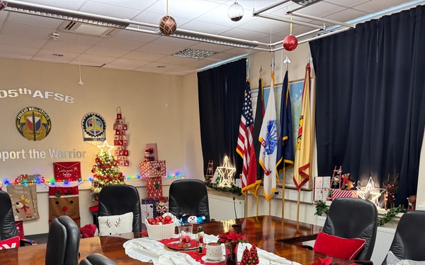 Top ASC leaders attend 405th AFSB holiday event as special guests before visiting APS-2 sites