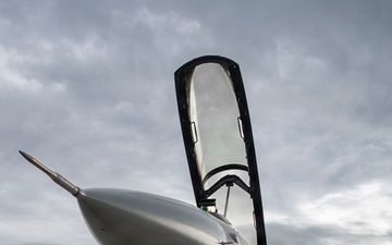 Senior leaders take to the skies: familiarization flight with Col. Diers &amp; Col. Gatto