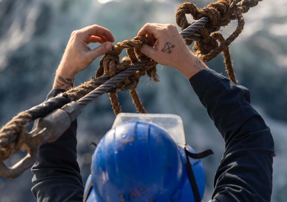 USS Dewey Completes a Replenishment-at-Sea with USS George Washington