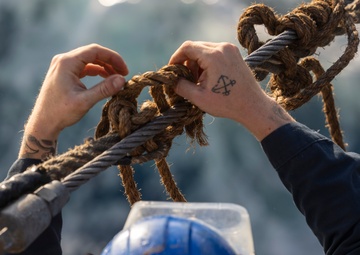 USS Dewey Completes a Replenishment-at-Sea with USS George Washington