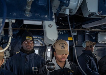 USS Dewey Completes a Replenishment-at-Sea with USS George Washington