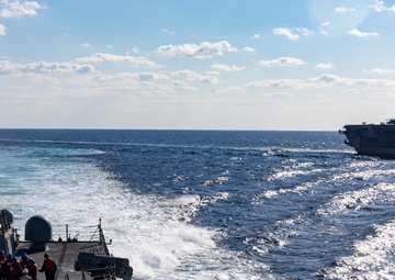 USS Dewey Completes a Replenishment-at-Sea with USS George Washington