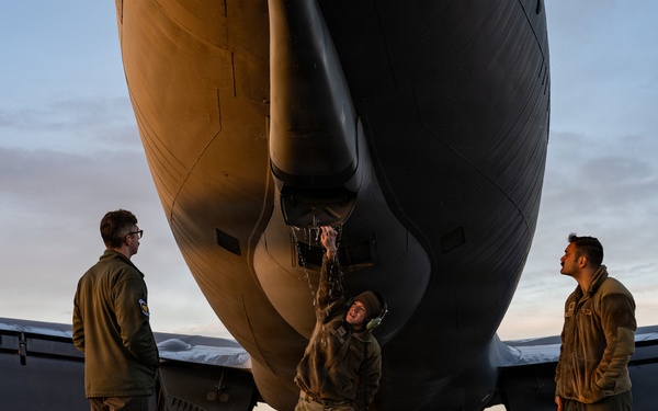 Stronger together: 100th ARW, 48th FW