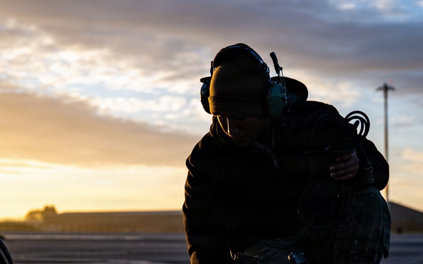 Stronger together: 100th ARW, 48th FW