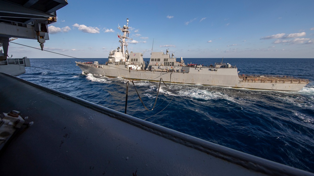 George Washington Conducts Fueling-at-Sea with Dewey