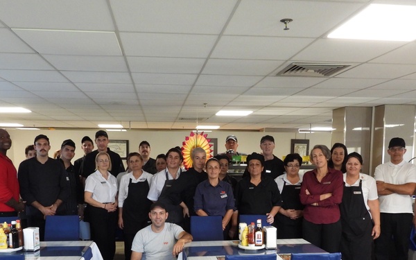 ​​NSA Souda Bay’s Minoan Taverna Hosts Thanksgiving Meal​