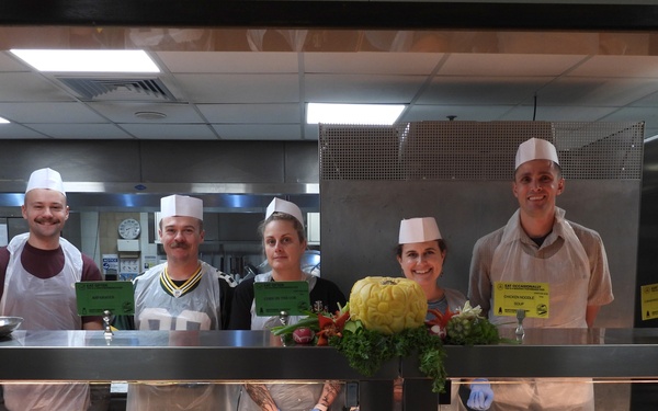 ​​NSA Souda Bay’s Minoan Taverna Hosts Thanksgiving Meal​