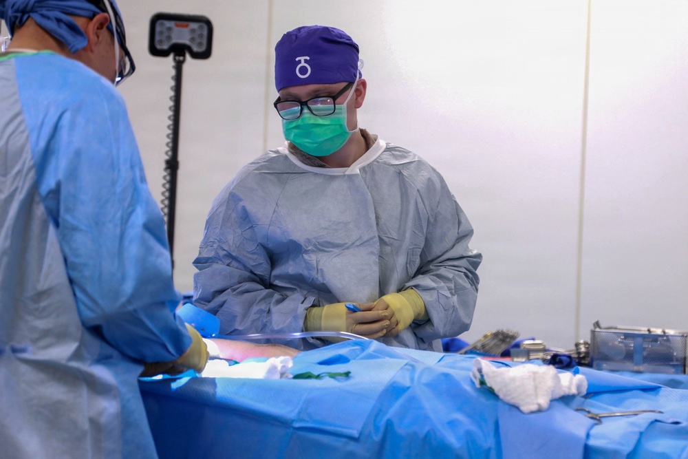 Marines and Sailors Train on Enhanced Battalion Aid Station During Exercise Steel Knight 25