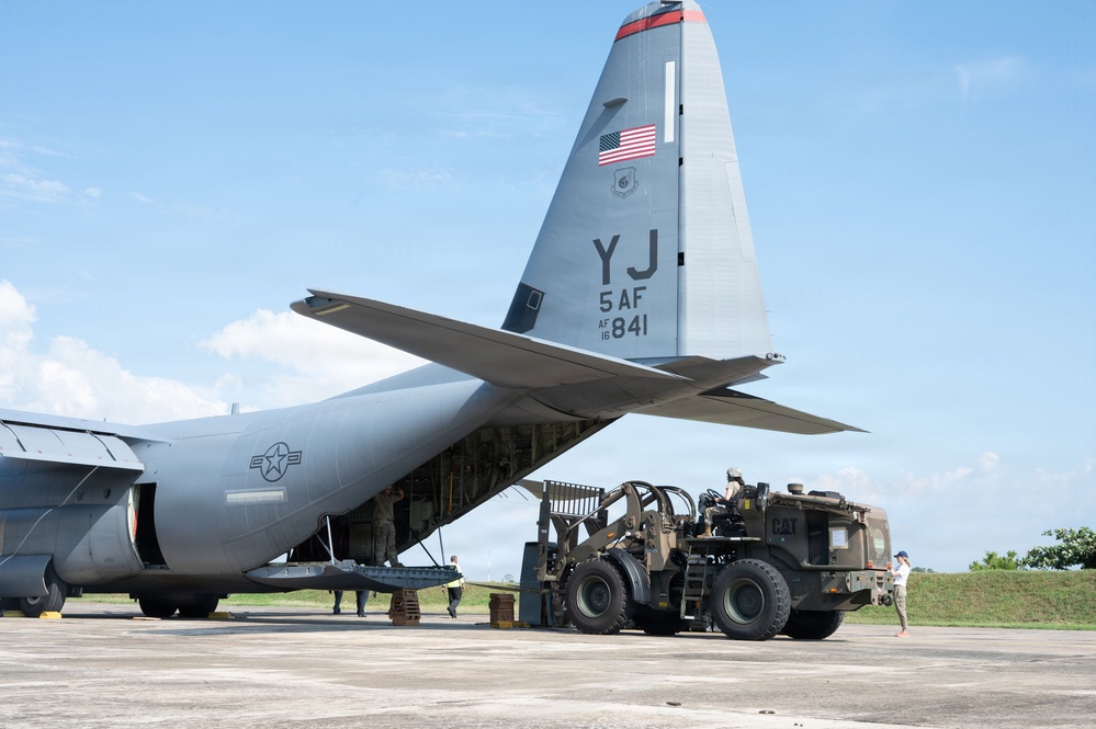 U.S. servicemembers arrive in Sri Lanka to provide disaster relief operations