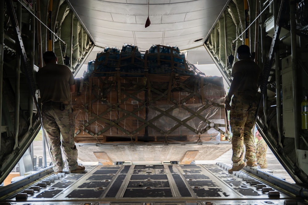 U.S. servicemembers arrive in Sri Lanka to provide disaster relief operations