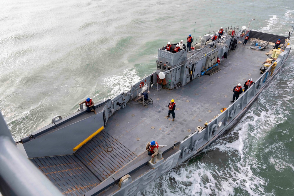Kearsarge Conducts Well Deck Operations