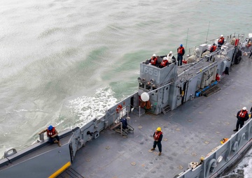Kearsarge Conducts Well Deck Operations