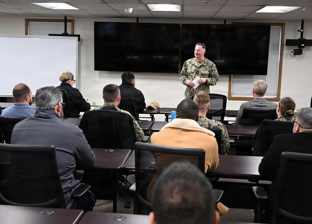 Commander, Naval Surface Mine Warfighting Development Center Visits Surface Warfare Technical Division and Surface Combat Systems Training Command