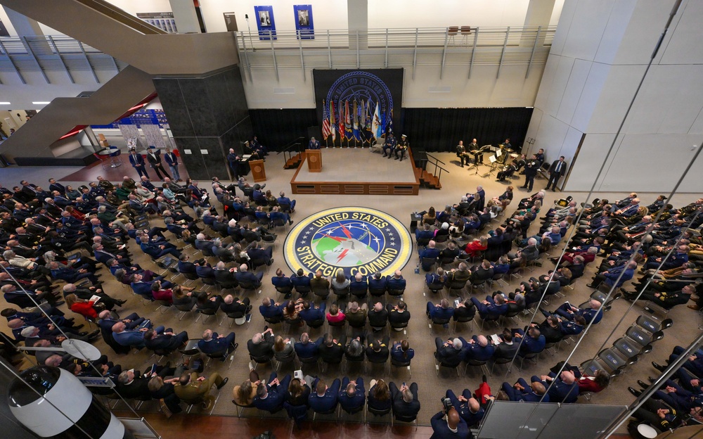 USSTRATCOM hosts change of command ceremony