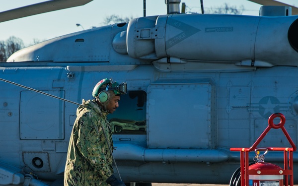 VX-1 Sailors conduct routine maintenance