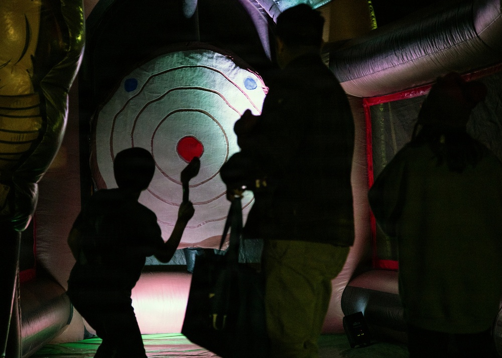 Gratitude, snow and tradition: Fort Bliss kicks off holiday season with tree lighting festival