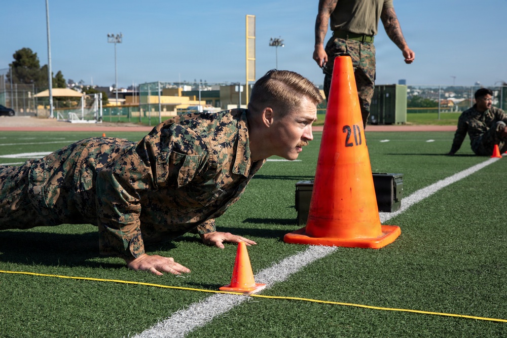 DVIDS - Images - Headquarters and Service Battalion Combat Fitness Test ...