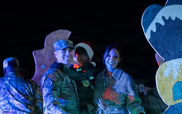 Fort Hunter Liggett I King City, Ca I Holiday Parade