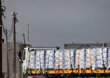 Humanitarian aid at the Kissufim Crossing Point