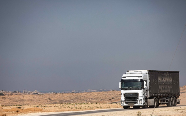 Humanitarian aid at the Kissufim Crossing Point