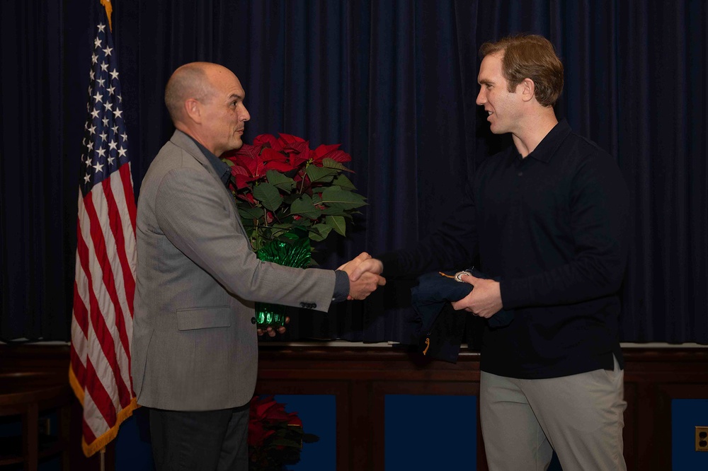 AFCEA Presents Unsung Heroes Awards