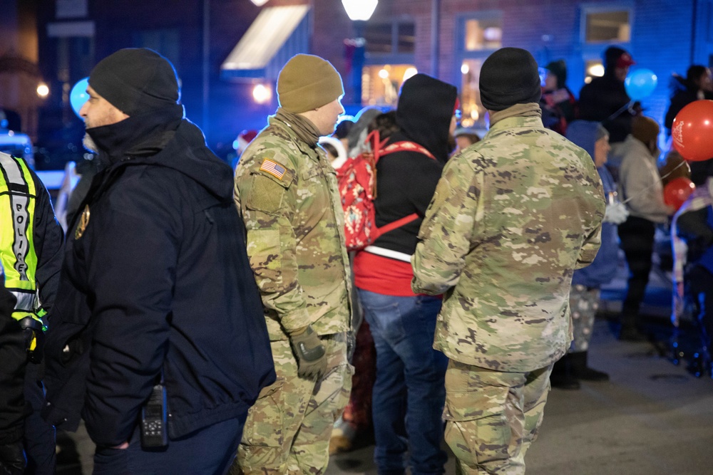 Kentucky Army National Guard helps to usher in the holiday spirit at area parades