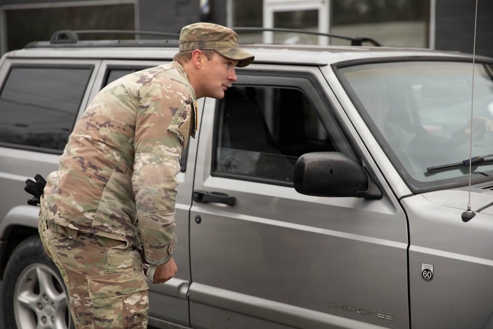 Kentucky Army National Guard helps to usher in the holiday spirit at area parades