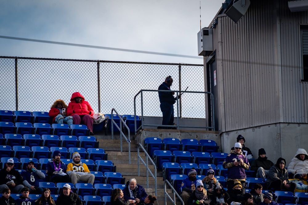 89th Airlift Wing conducts Ravens game flyover