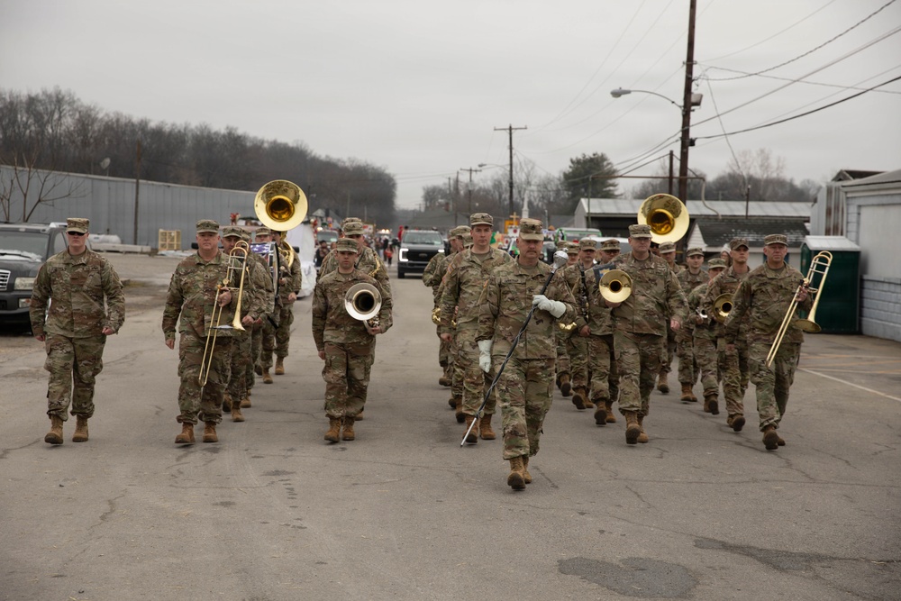 Kentucky Army National Guard helps to usher in the holiday spirit at area parades