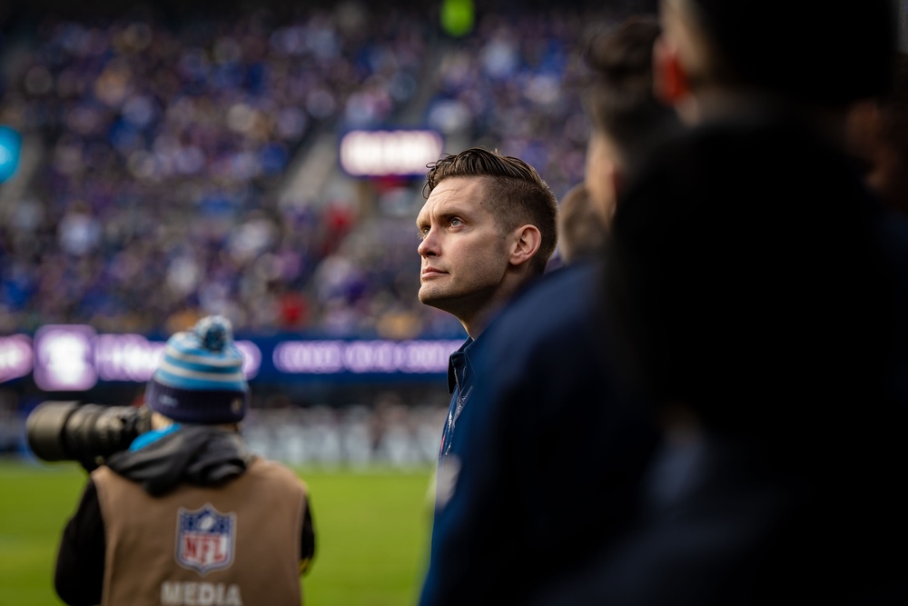 89th Airlift Wing conducts Ravens game flyover