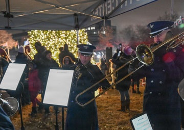 JBAB kicks off holiday season with annual tree lighting