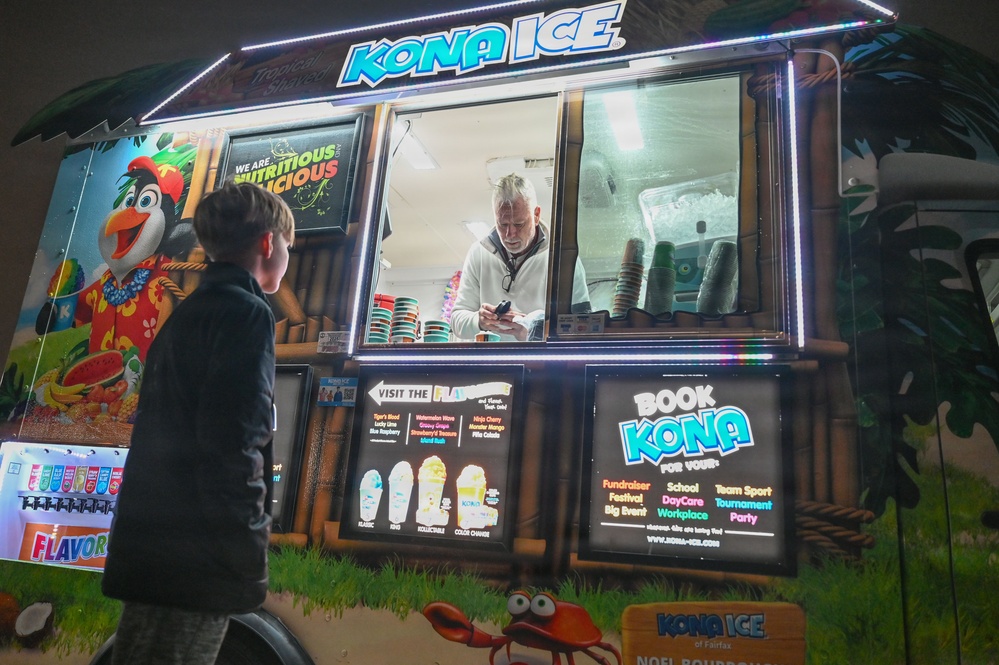 JBAB kicks off holiday season with annual tree lighting