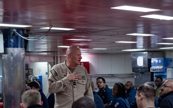 Rear Adm. DeVore meets with Boxer FCPOs