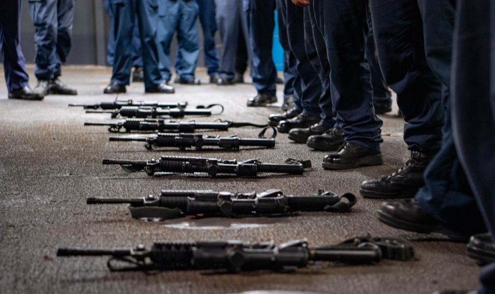 Boxer Sailors conduct weapons familiarization