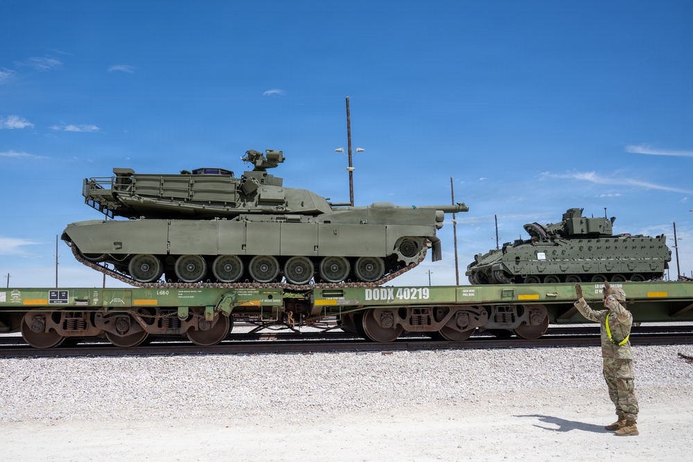 : III Armored Corps loads train bound for Army Birthday 250 celebration in Washington