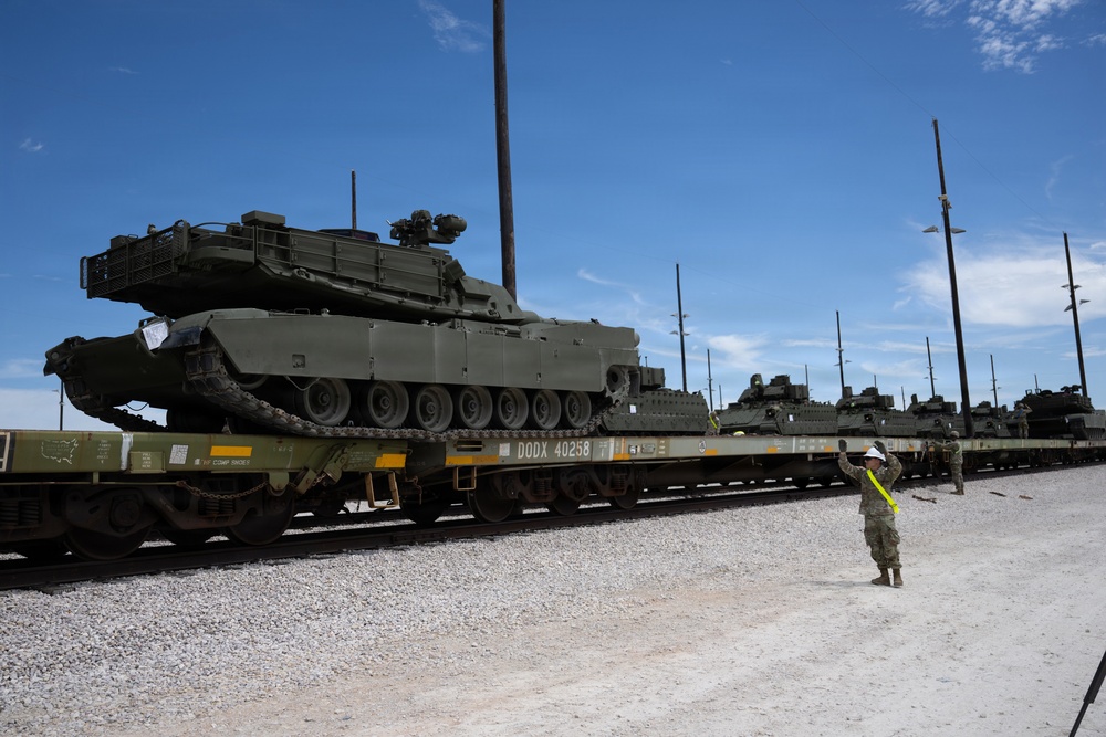 III Armored Corps loads train bound for Army Birthday 250 celebration in Washington