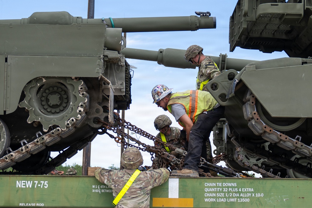 III Armored Corps loads train bound for Army Birthday 250 celebration in Washington