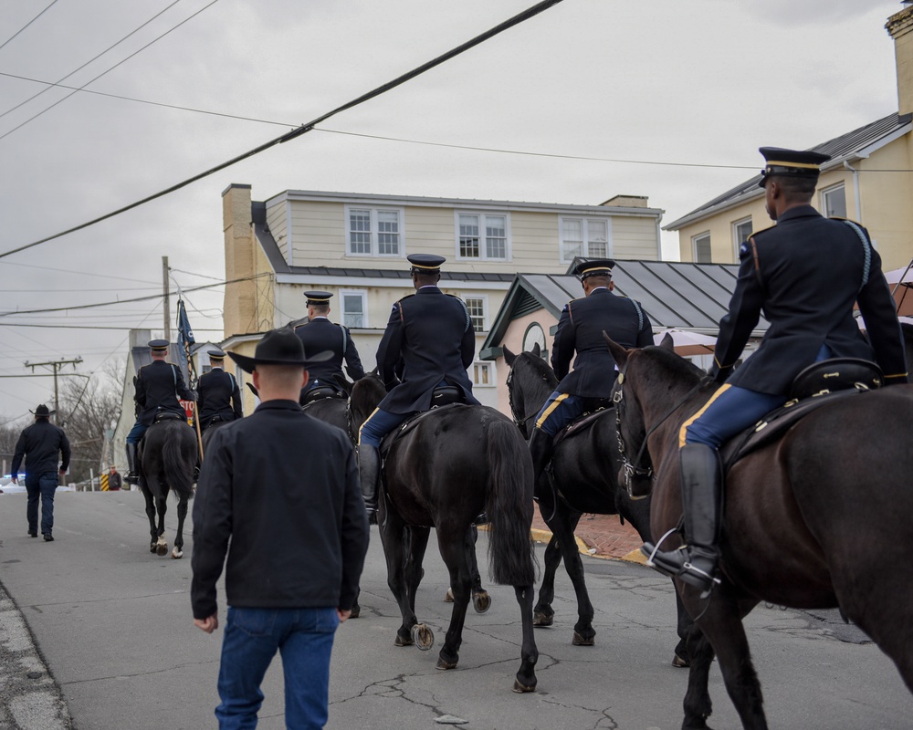 Caisson Christmas Parade in Middleburg