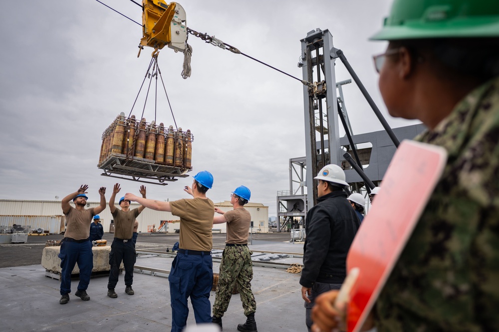 Naval Surface Warfare Center, Port Hueneme Division Delivers Combat System Support, Cargo Training for USS John Paul Jones (DDG 53)