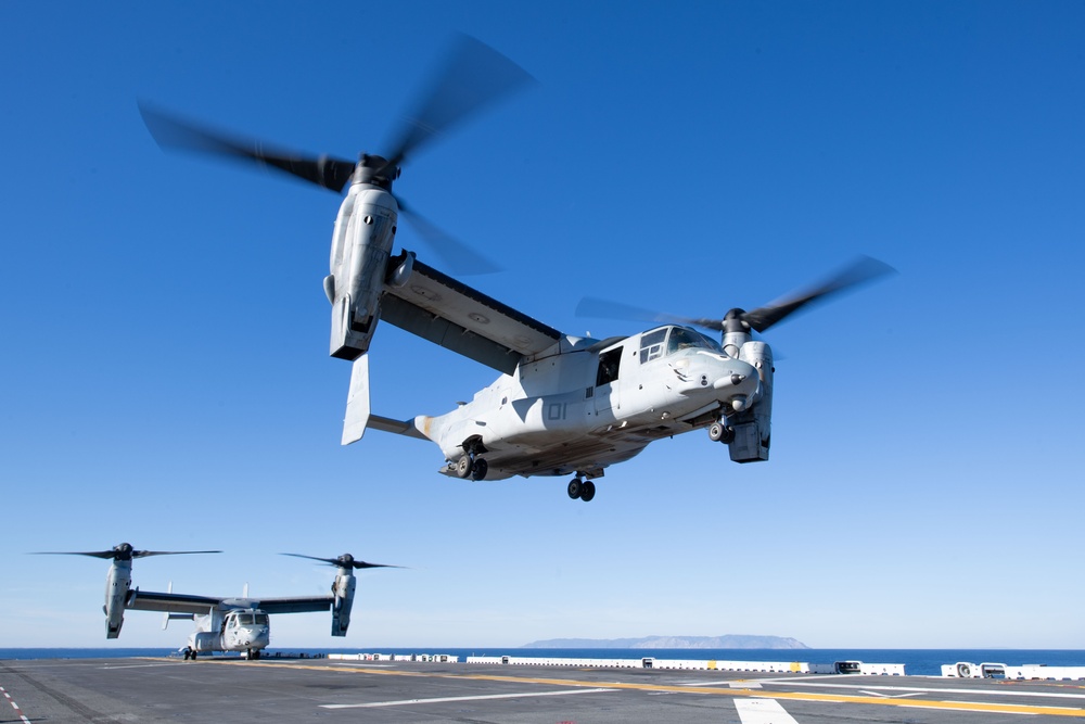 USS Boxer Conducts Flight Operations